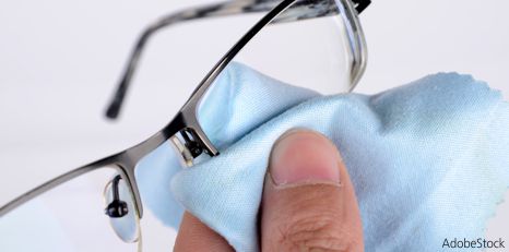 Coronavirus : nettoyage de ses lunettes, conseils pour bien les entretenir